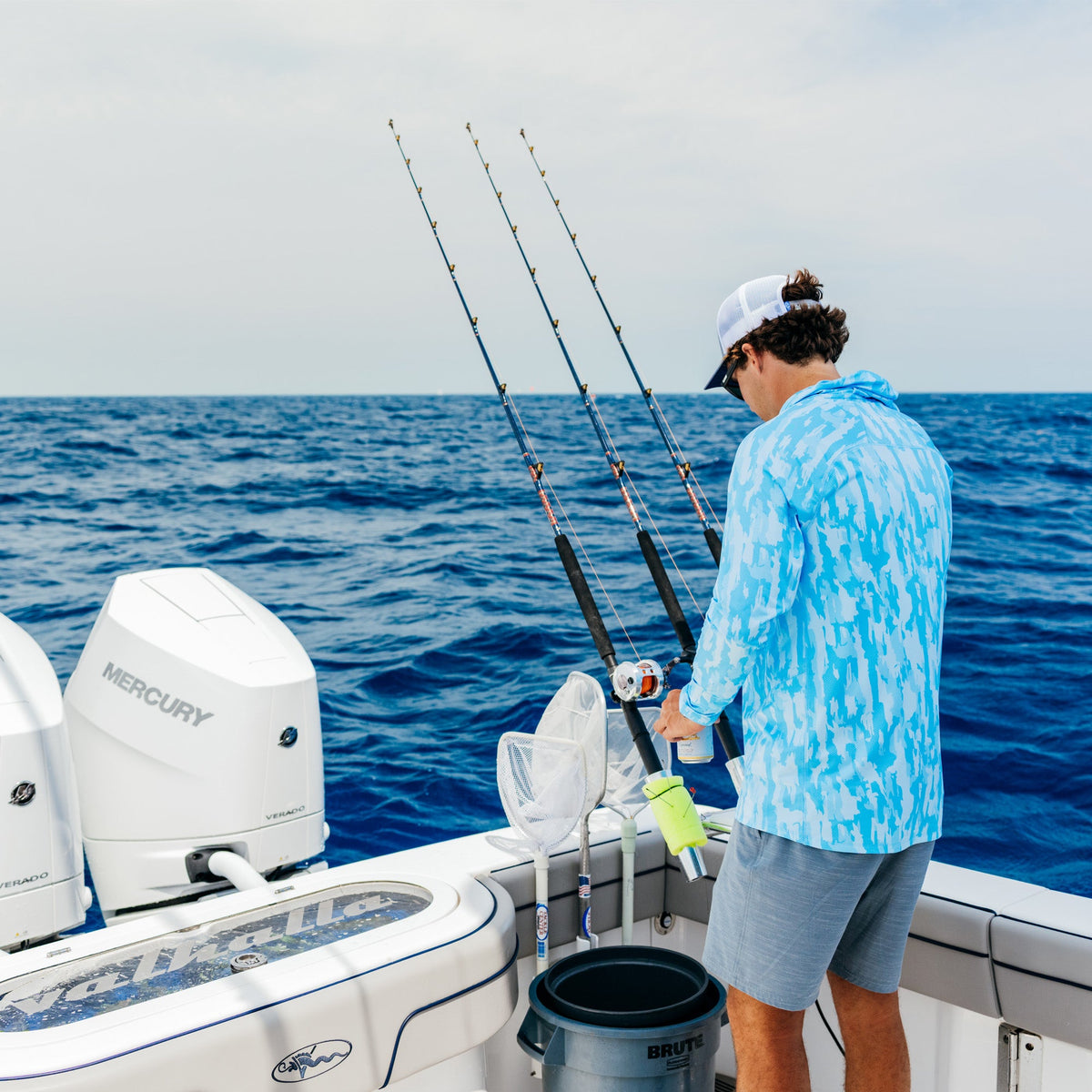 Mens AFTCO Adapt Phase Change Hooded Fishing Shirt