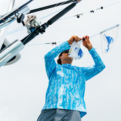Mens AFTCO Adapt Phase Change Hooded Fishing Shirt