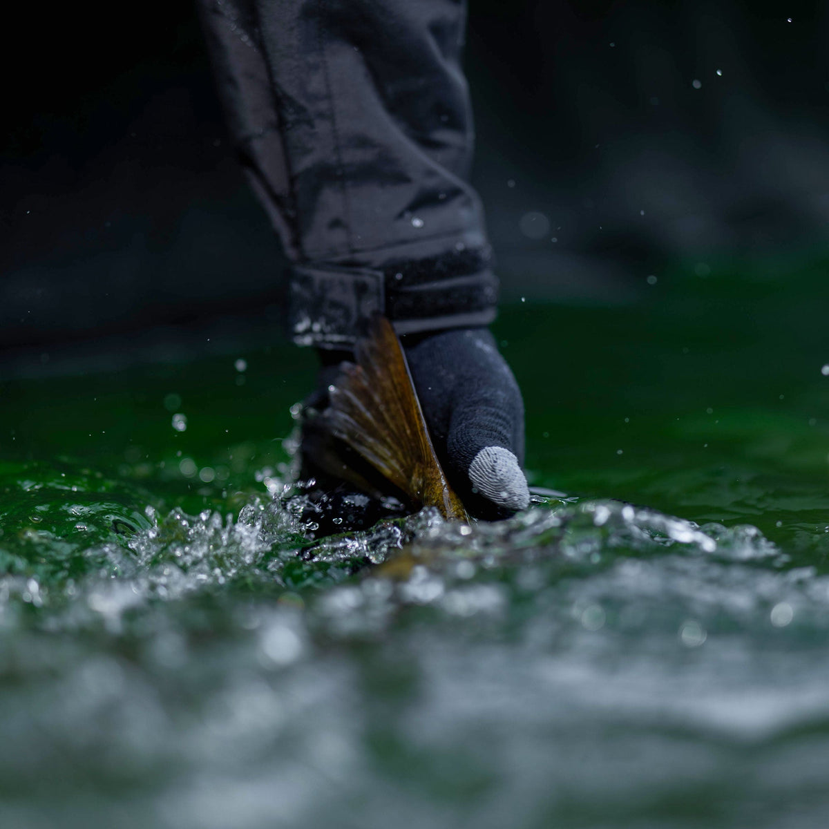 Tackle & Gear AFTCO Breakwater Waterproof Fishing Gloves| AFTCO