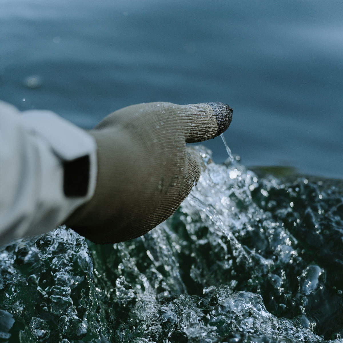 Tackle & Gear AFTCO Breakwater Waterproof Fishing Gloves| AFTCO