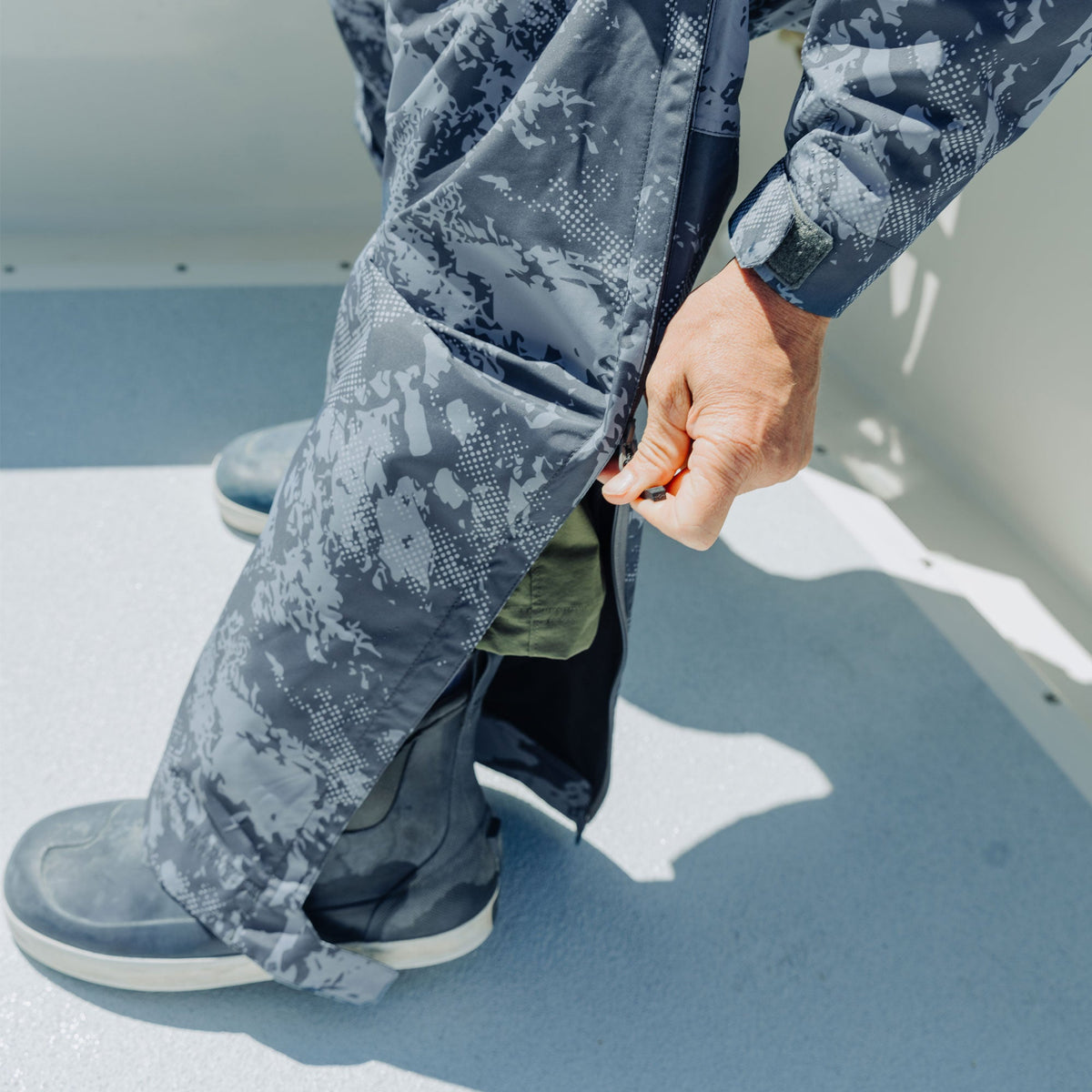 Mens AFTCO Crossing Printed Camo Fishing Pants