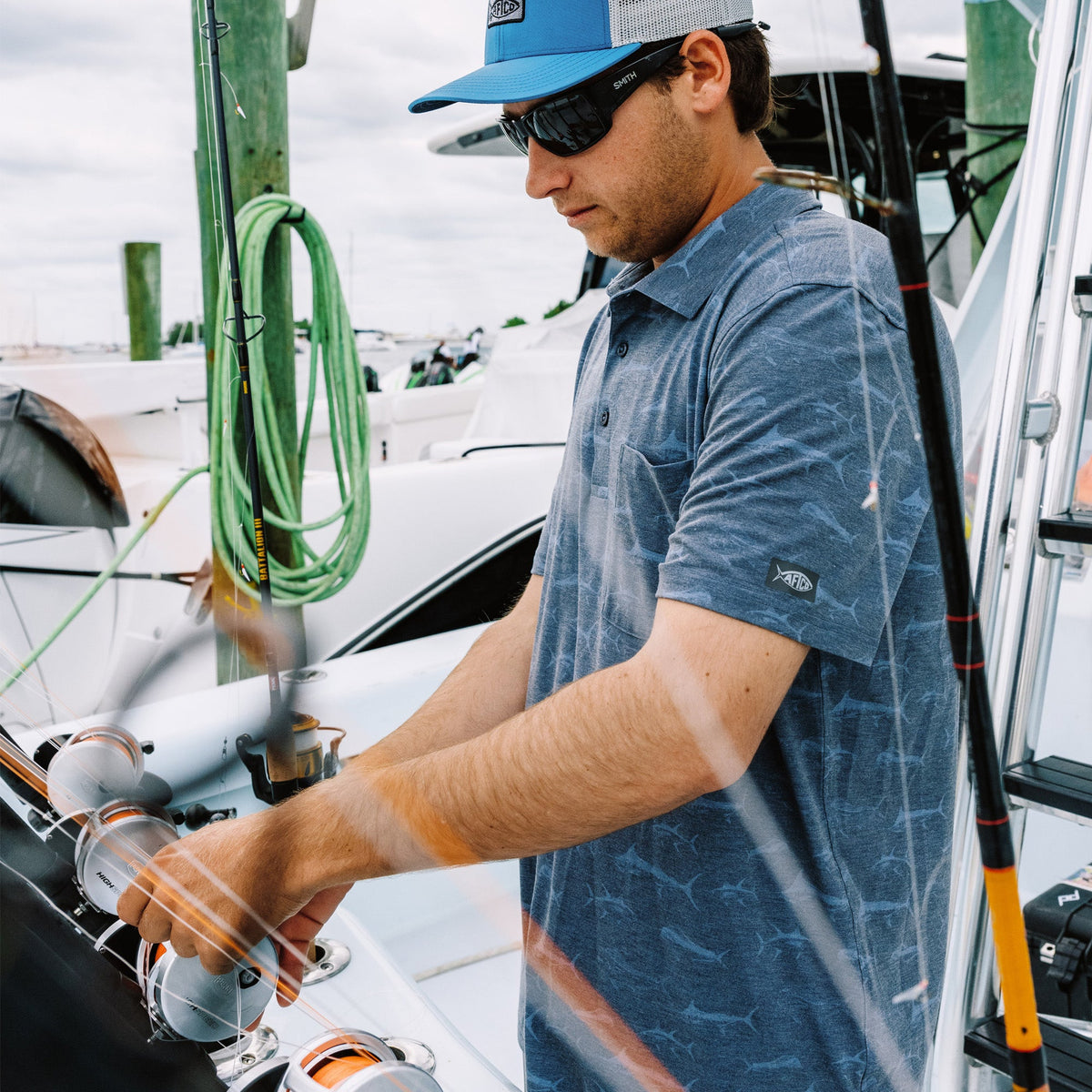 Mens AFTCO Qualifier Printed Performance Polo Shirt