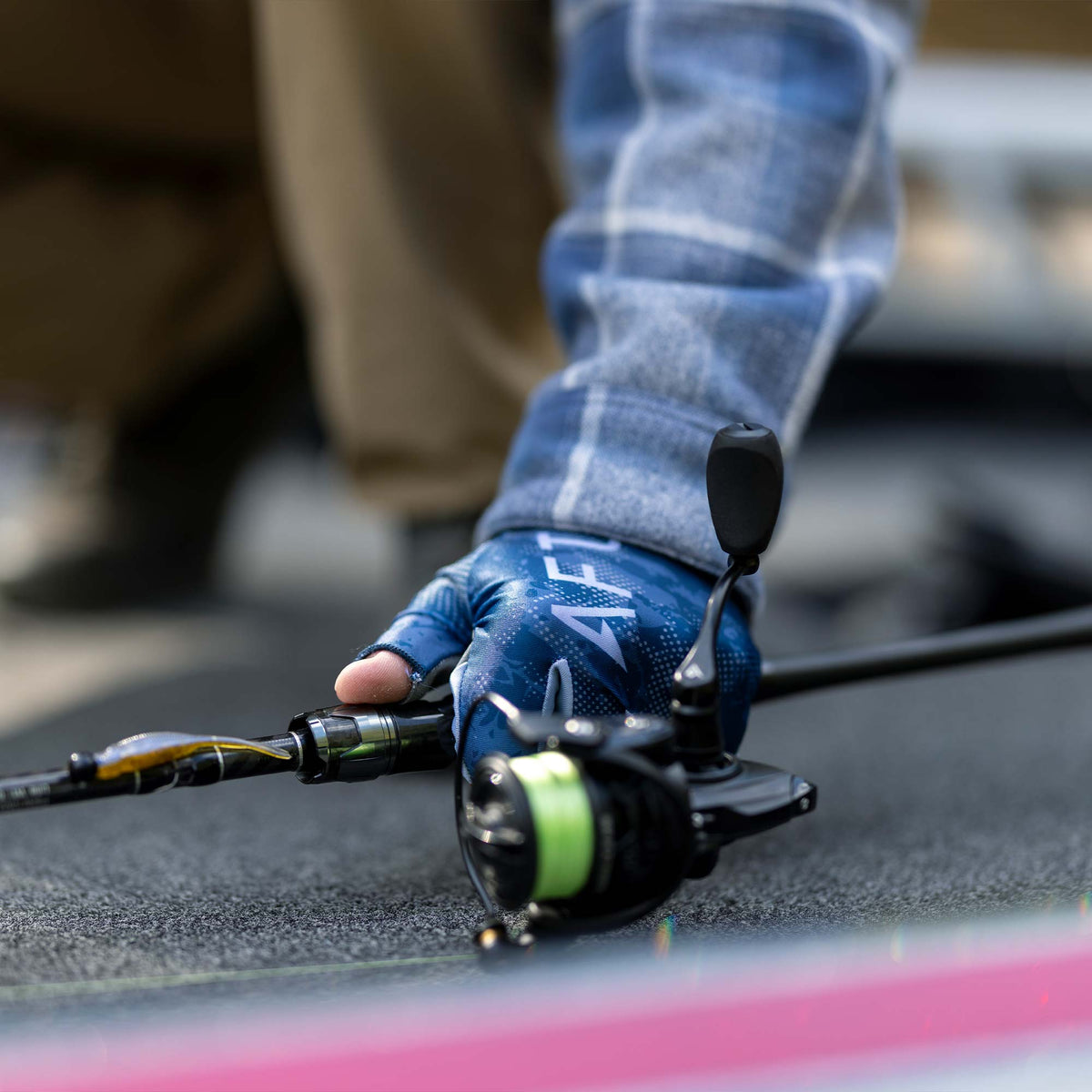 Tackle & Gear AFTCO Solblok Fingerless Fishing Gloves