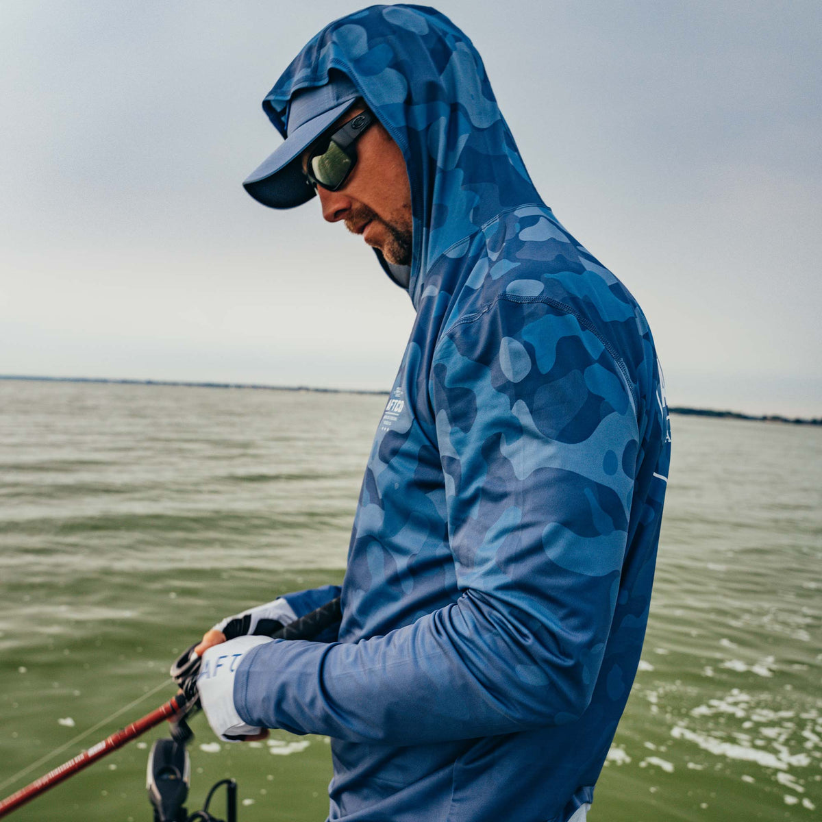 Mens AFTCO OG Camo UVX LS Hooded Fishing Shirt