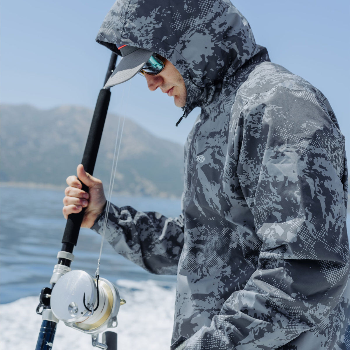 Mens AFTCO Crossing Printed Camo Fishing Jacket